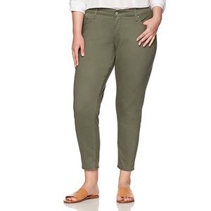 Levi’s Plus Size Skinny Ankle Jeans